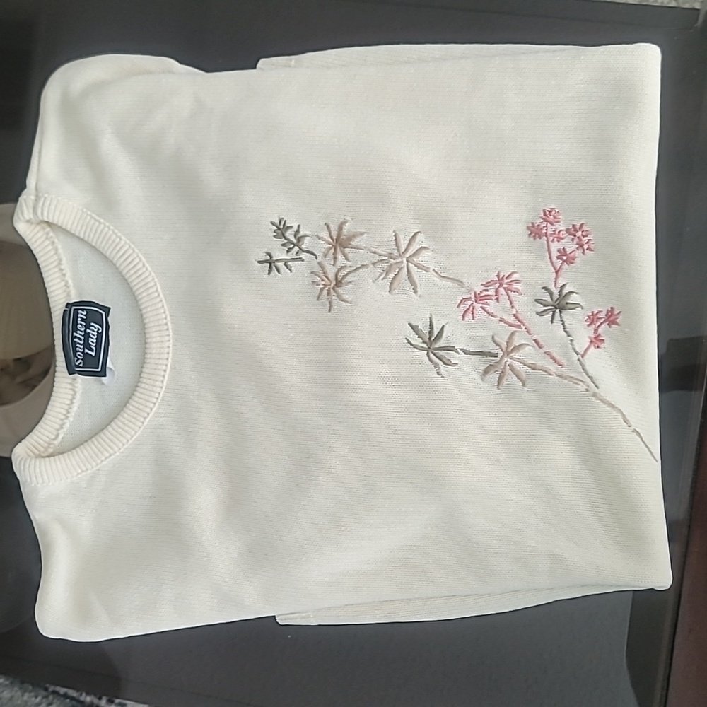 Southern Lady Women's Sweater Cream Sz Large Embroidered Floral Vintage Granny